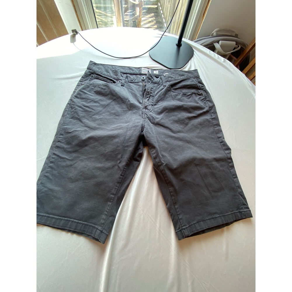 Lucky Brand Mens Stretch to Move Shorts Charcoal Gray Size 34 Flat Front